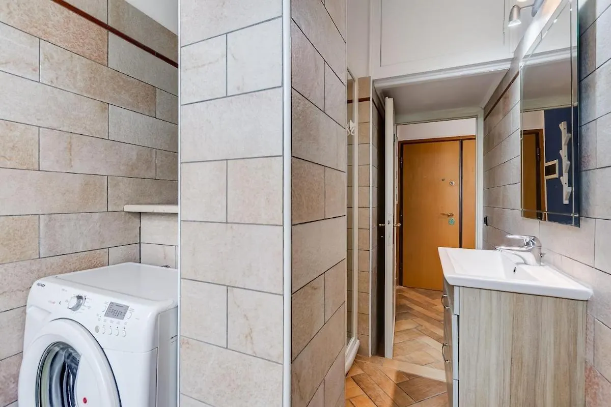 Ferravilla Apt, 2 Min To Subway! Rome Italy